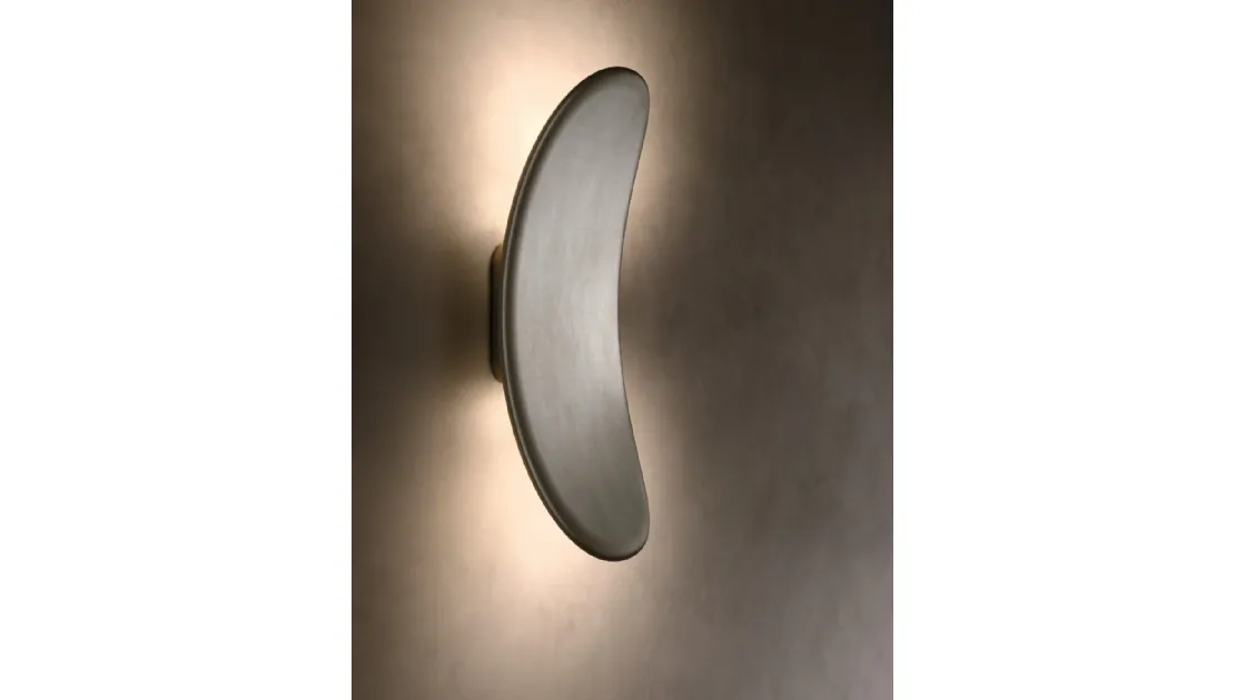 Lampada da parete in alluminio pressofuso verniciato bianco Vela Applique di Pentalight