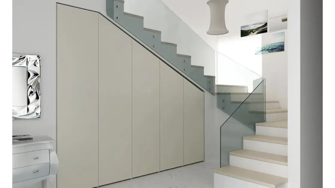 Armadio su misura per sottoscala AM10 di Moretti Compact