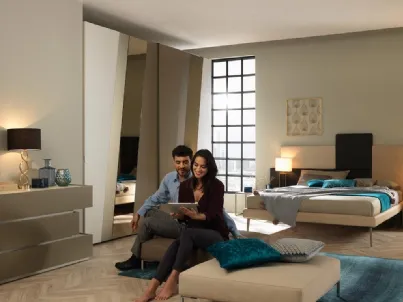 Letto matrimoniale con testiera imbottita in ecopelle NC501 di Moretti Compact
