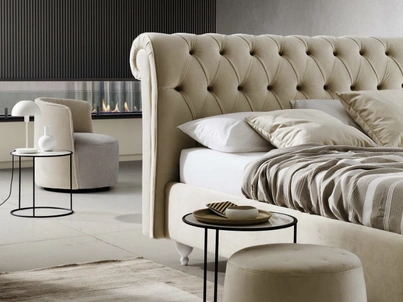 Letto classico in pelle imbottito con testiera trapuntata Raffaello di Le Comfort