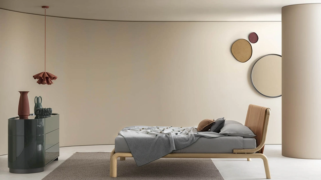 Letto in legno massello e cuoio Rovì di Alf Da Frè