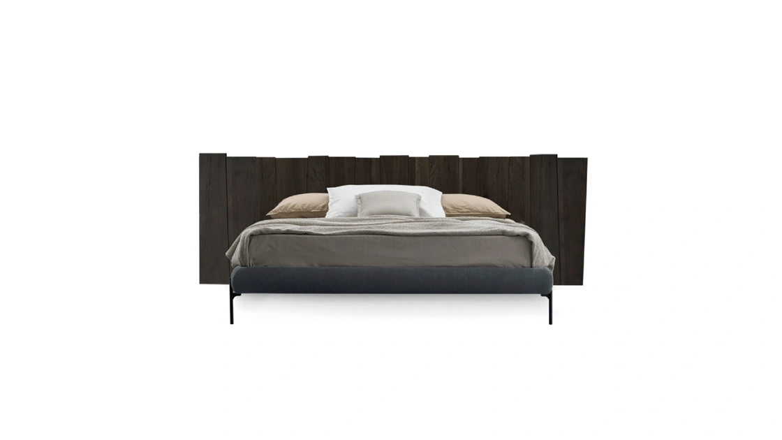 Letto Urban Ranch testiera a terra di Devina Nais