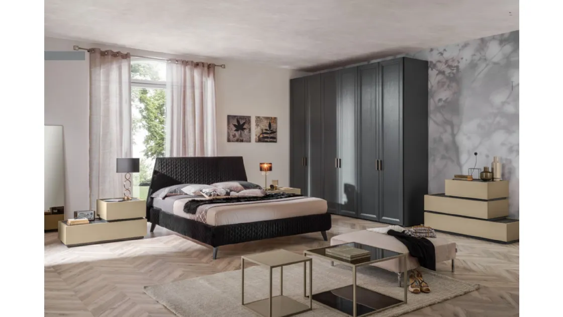 Letto matrimoniale VG501 con testiera in tessuto trapuntato di Moretti Compact