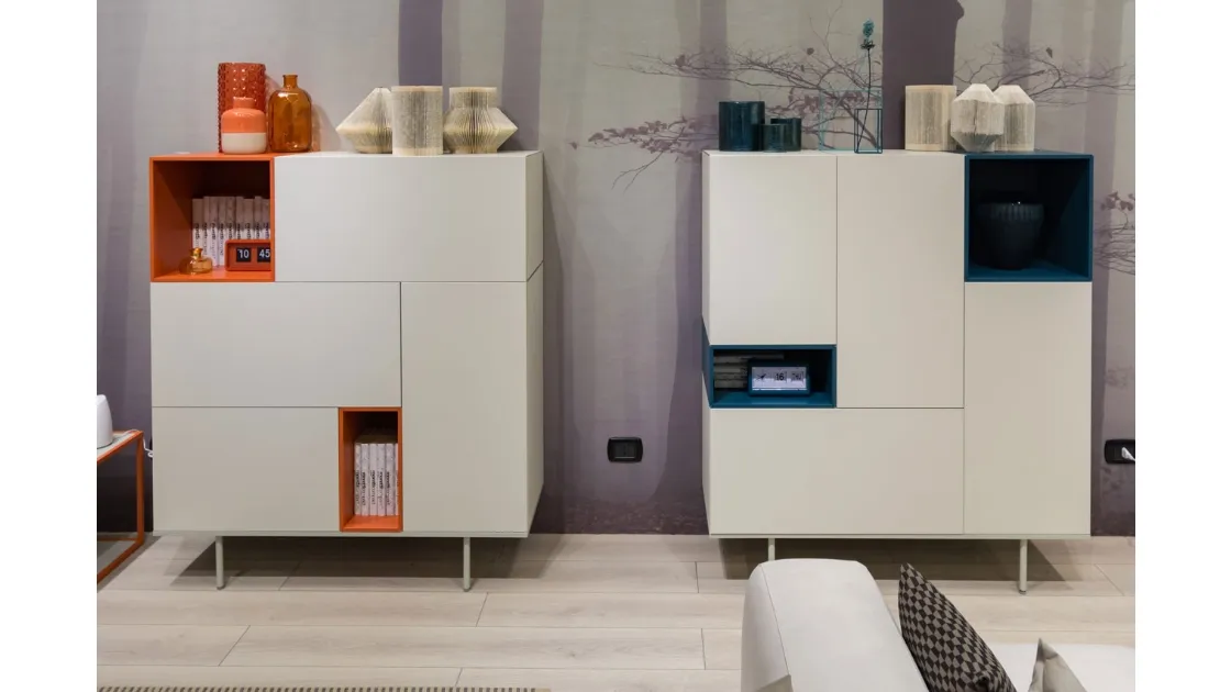 Madia alta MC043 di Moretti Compact