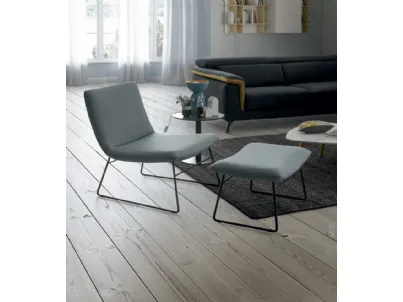 Poltrona di design in tessuto con struttura a slitta in metallo Compagnia di Febal