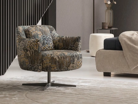 Poltrona girevole in tessuto con motivo floreale Shelley di Le Comfort