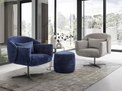 Poltroncina girevole rivestita in velluto Wrap di Le Comfort