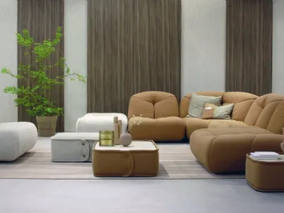 Divano angolare con penisola dalla forma tondeggiante in pelle idrorepellente Chicca di Max Divani