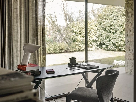 Sedia Karol in tessuto di Alf Da Frè