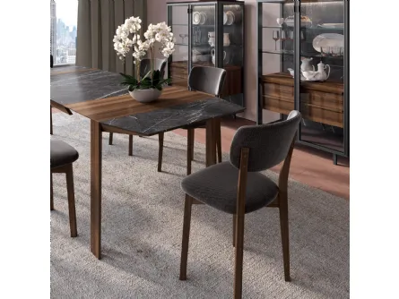 Tavolo allungabile in impiallacciato Eucalipto chiaro e top in gres lucido Stone grey Thibaut di Febal
