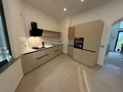 Cucina Su Misura Valdesign Anice a Mascali: Progettazione per spazi fuori squadro