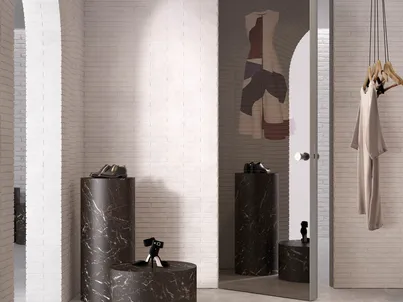 Porta per interni filo muro battente Integra Mirror di Albed